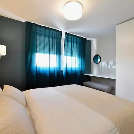 Svetlo Stanovanje Z Modernim Dizajnom Appartement
